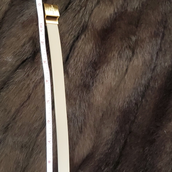 LOUIS VUITTON beige skinny belt gold buckle 🤎 - Picture 5 of 9